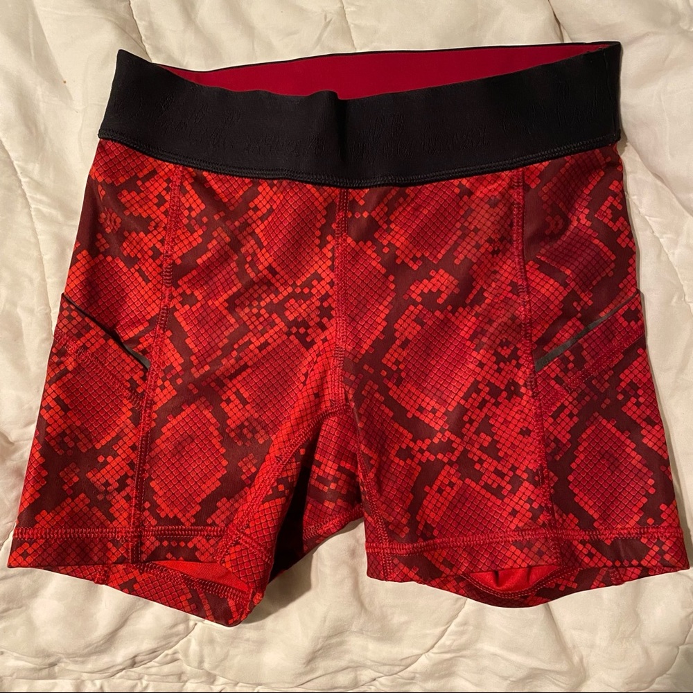 Lulu lemon shorts spandex